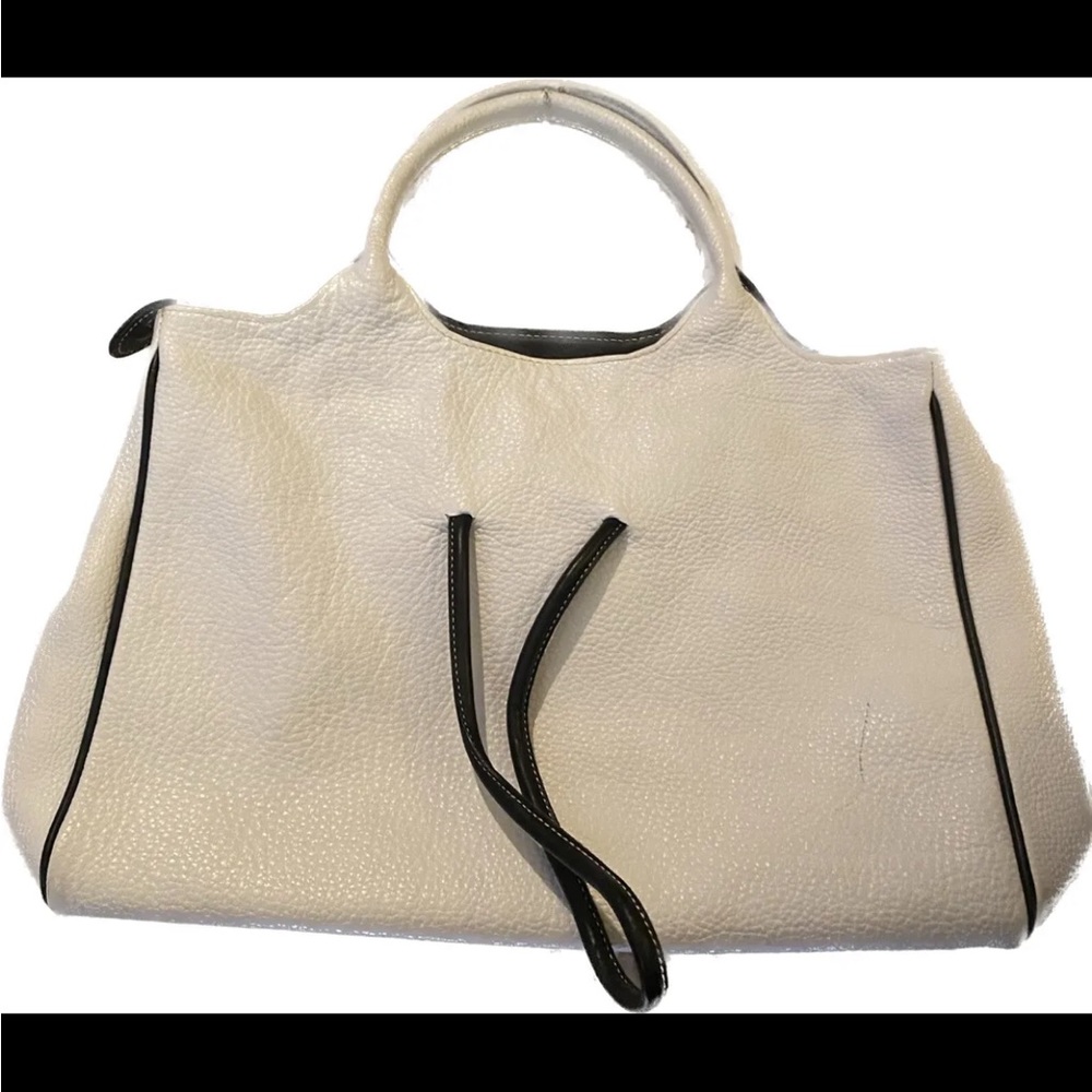 CATS WHITE XL HANDBAG PEBBLED GENUINE LEATHER , CHROME HOOK ,MADE IN SPAIN